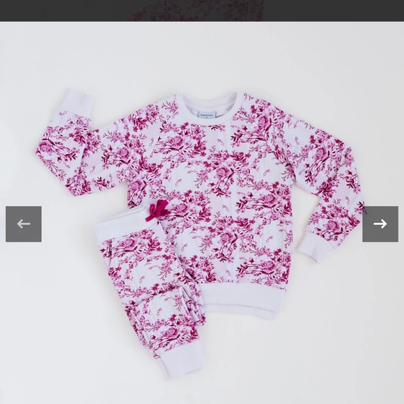 Bums & Roses Jogger Set - Picture 2 of 6